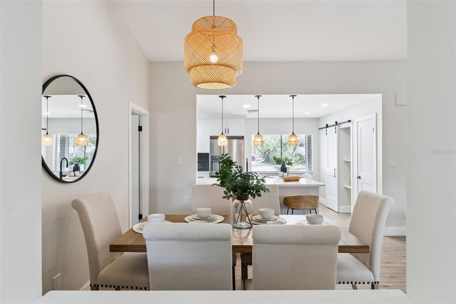 Image 15 of 53 For 1230 Hollyridge Trail