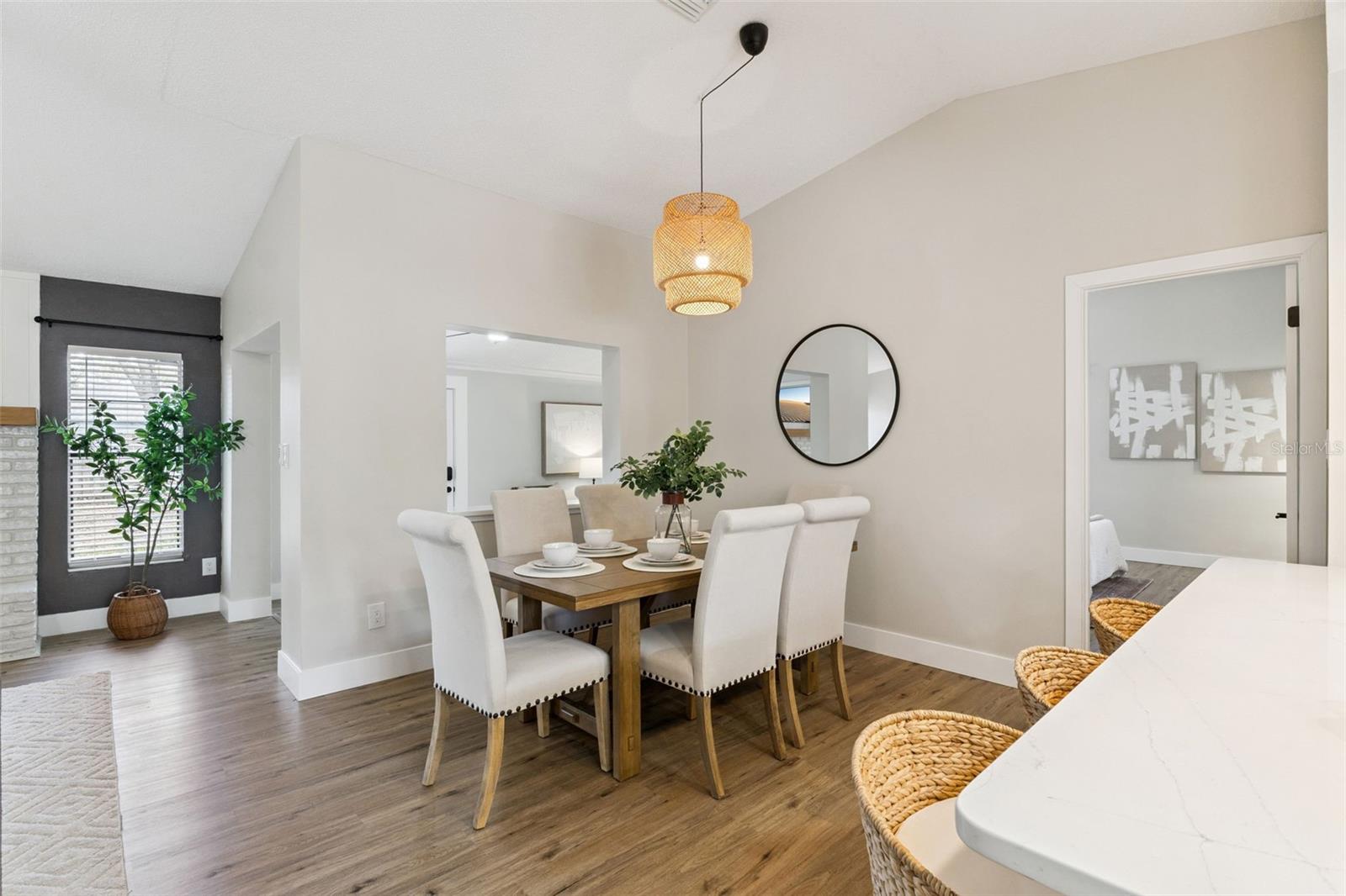 Image 16 of 53 For 1230 Hollyridge Trail