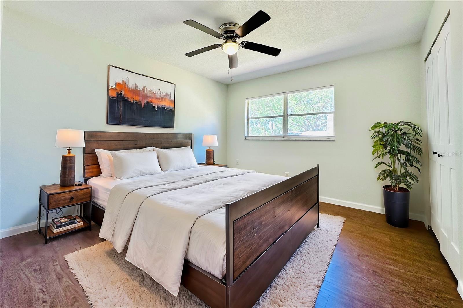 Image 15 of 38 For 391 Floral Drive