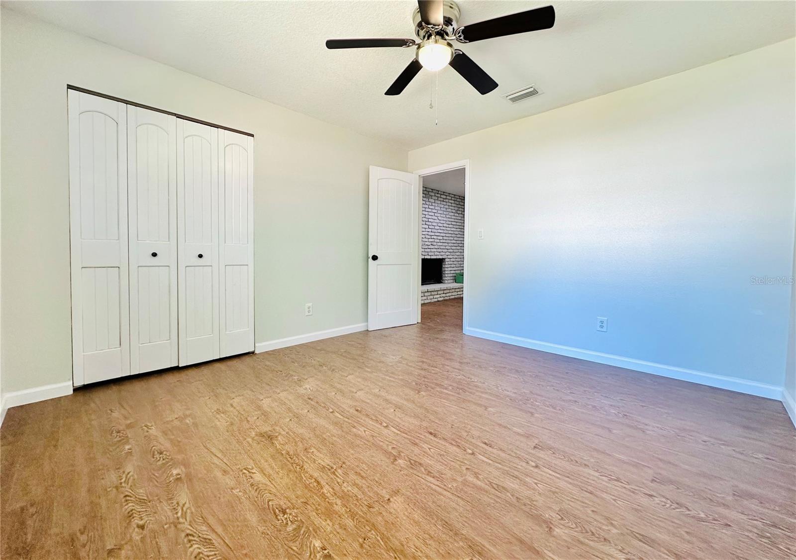 Image 17 of 38 For 391 Floral Drive