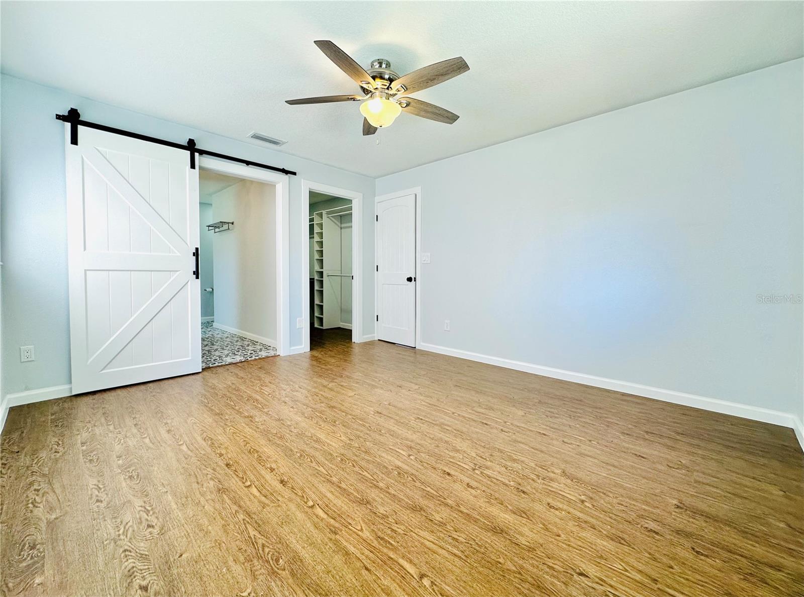 Image 27 of 38 For 391 Floral Drive