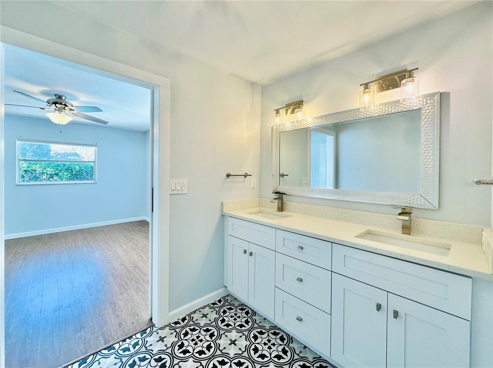 Image 31 of 38 For 391 Floral Drive