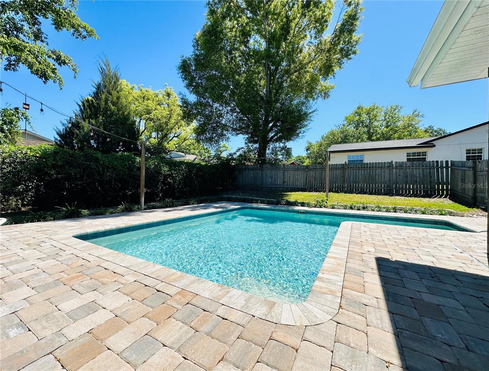 Image 35 of 38 For 391 Floral Drive