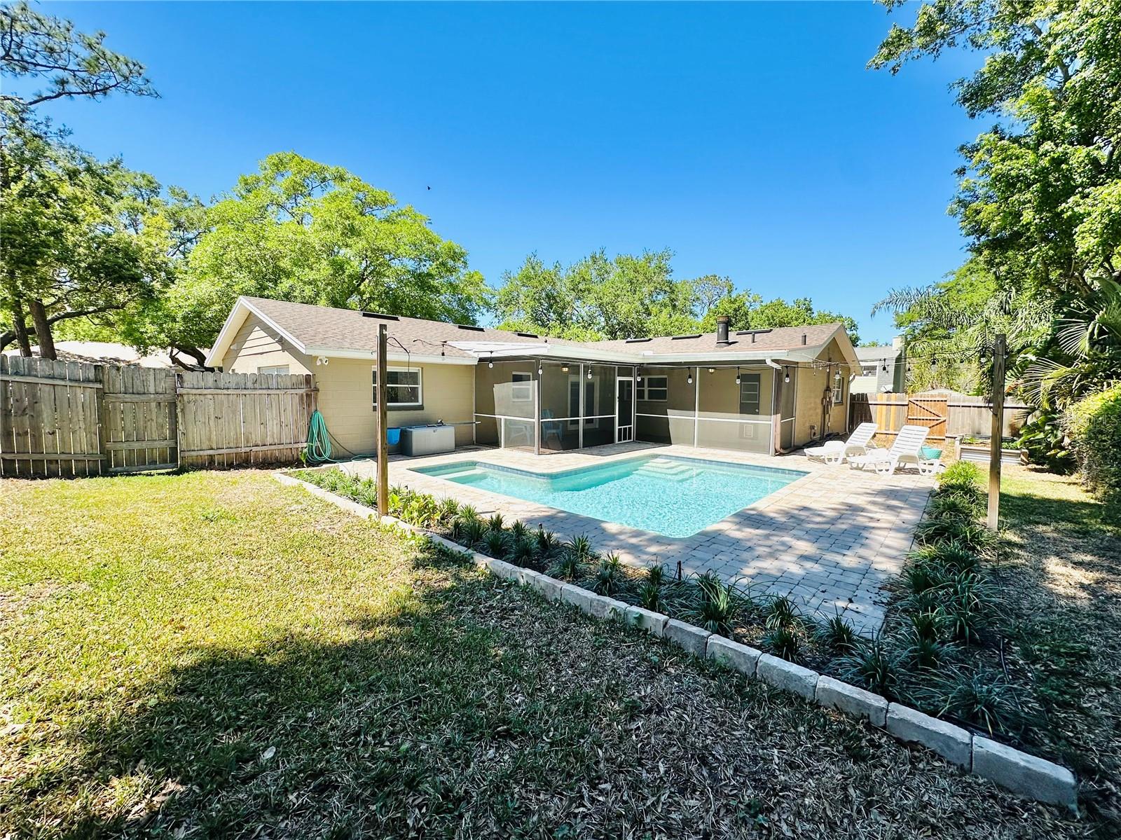 Image 37 of 38 For 391 Floral Drive