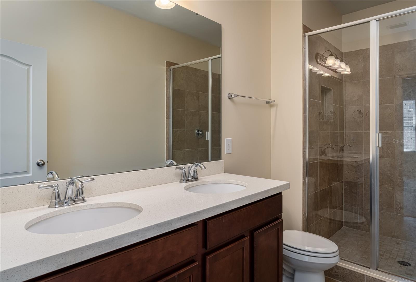 Image 11 of 16 For 7135 Thicket Branch Alley