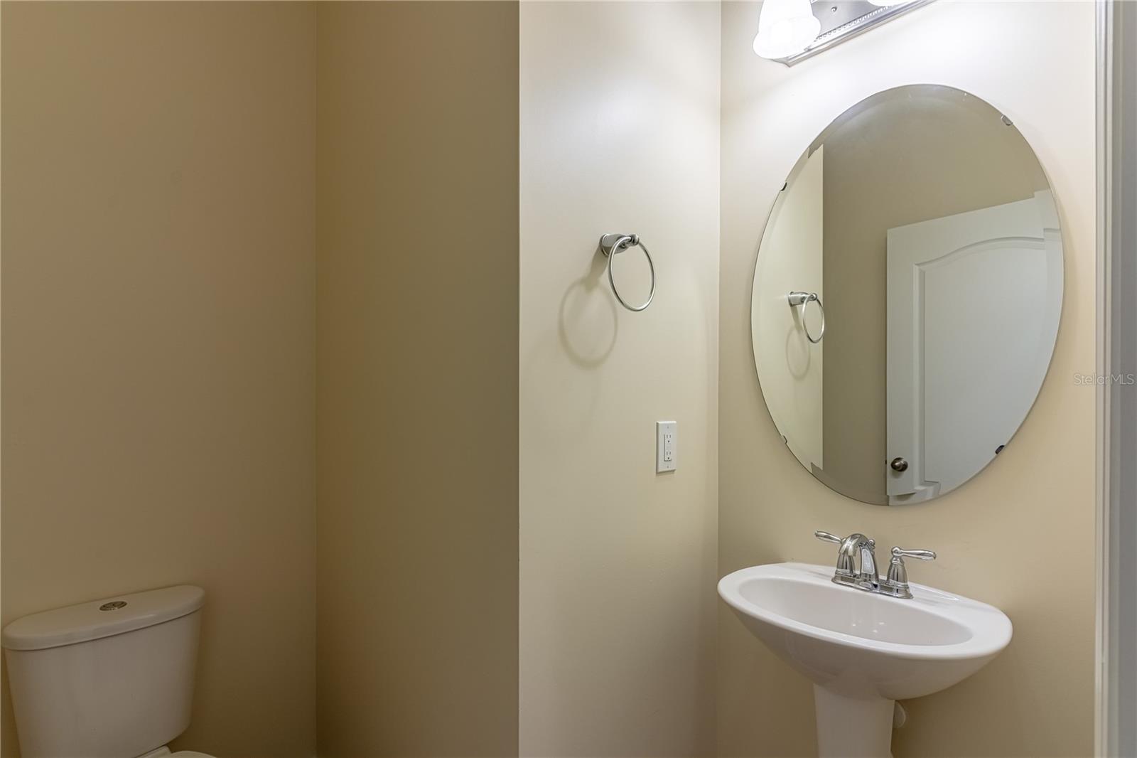 Image 8 of 16 For 7135 Thicket Branch Alley