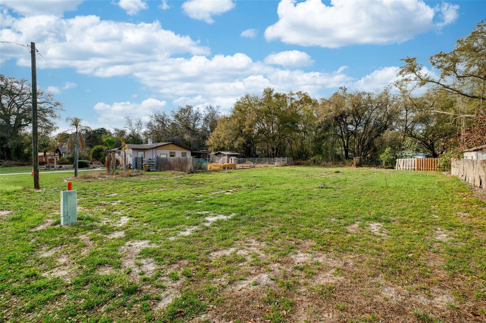 Image 11 of 14 For Lake Griffin Road