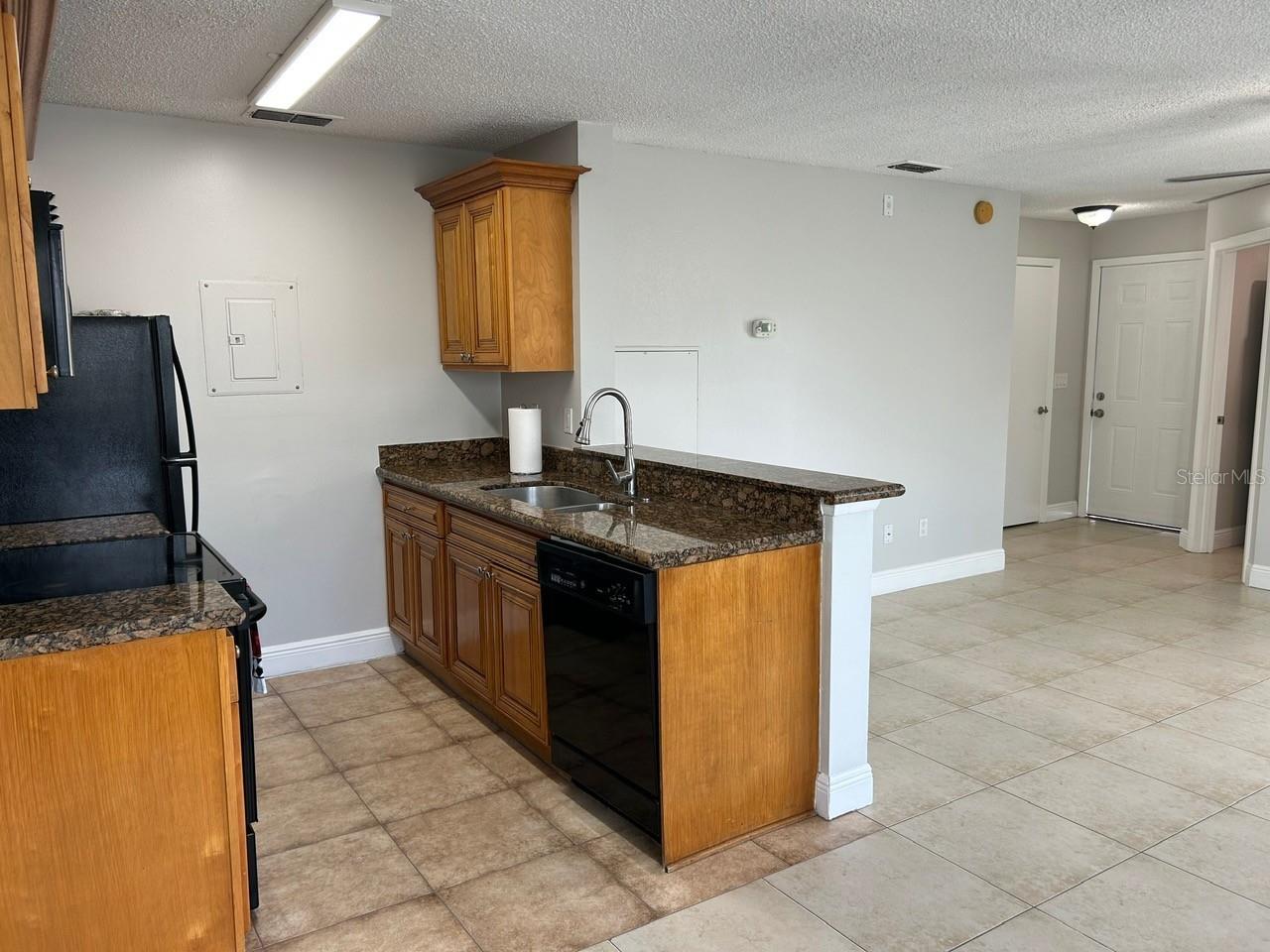 Image 10 of 24 For 727 Sugar Bay Way 205