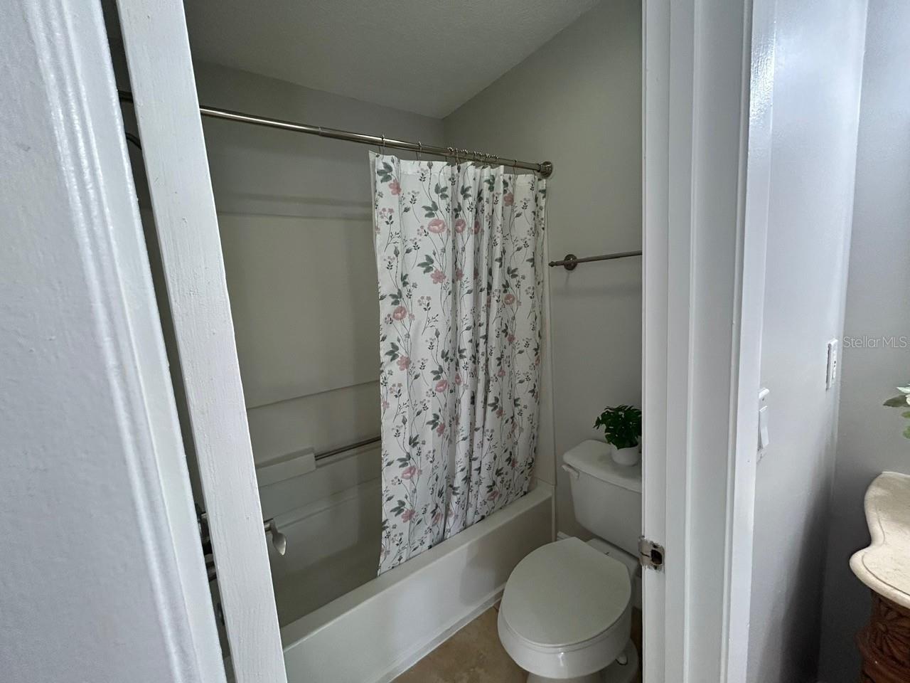 Image 15 of 24 For 727 Sugar Bay Way 205