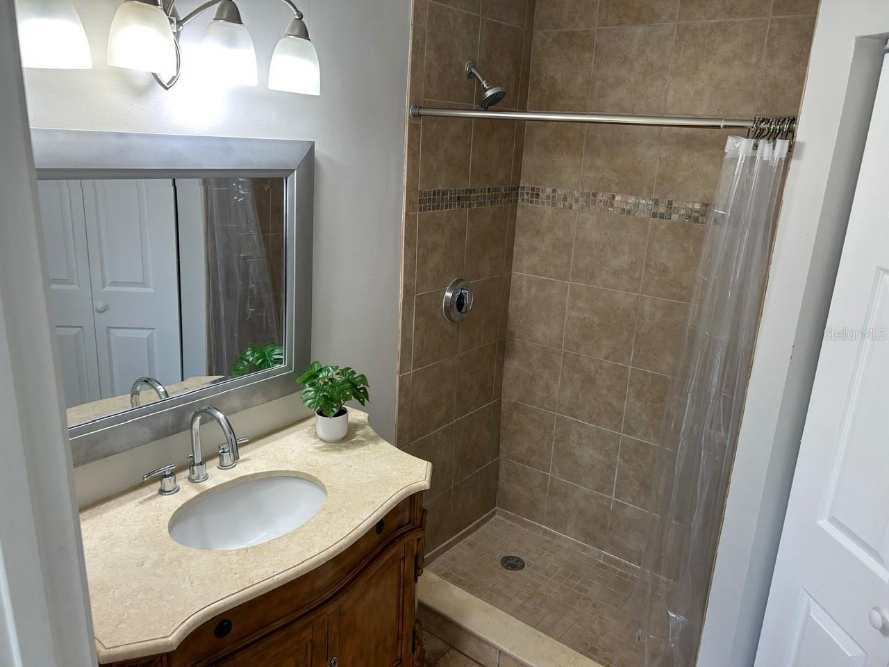 Image 19 of 24 For 727 Sugar Bay Way 205