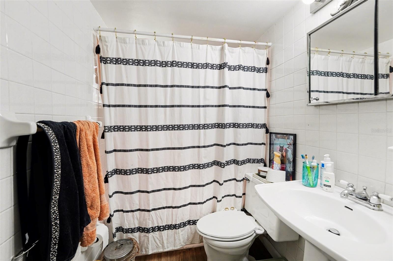 Image 17 of 28 For 1228 15th Street N