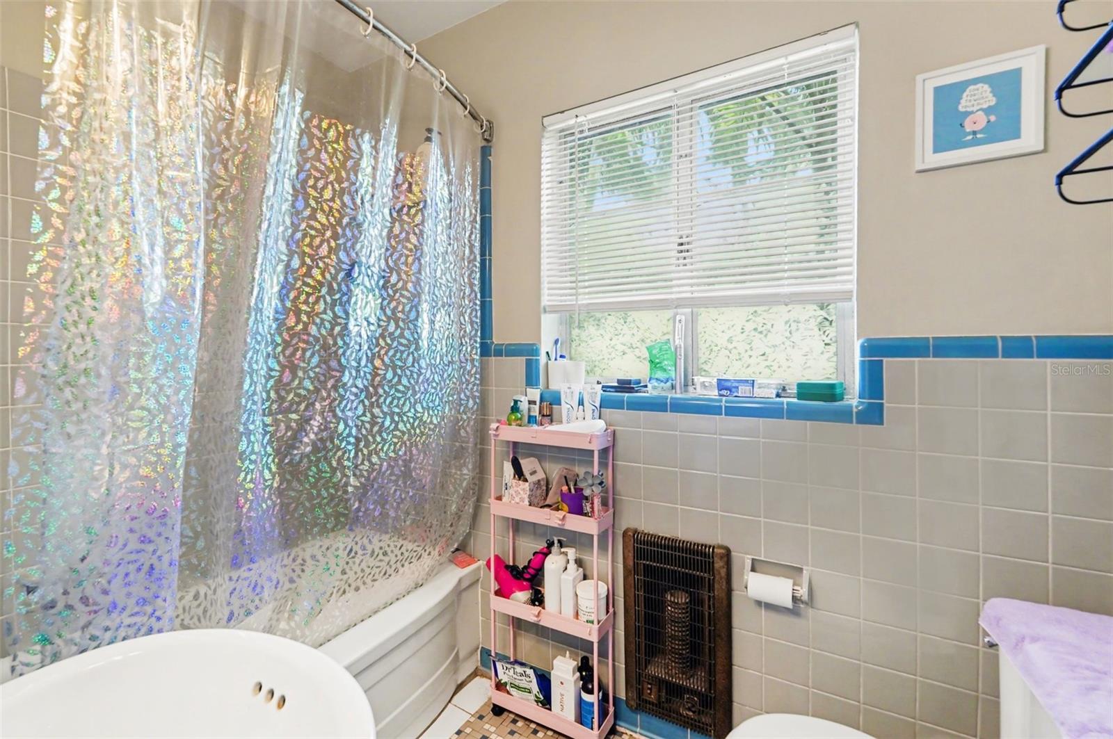 Image 22 of 28 For 1228 15th Street N