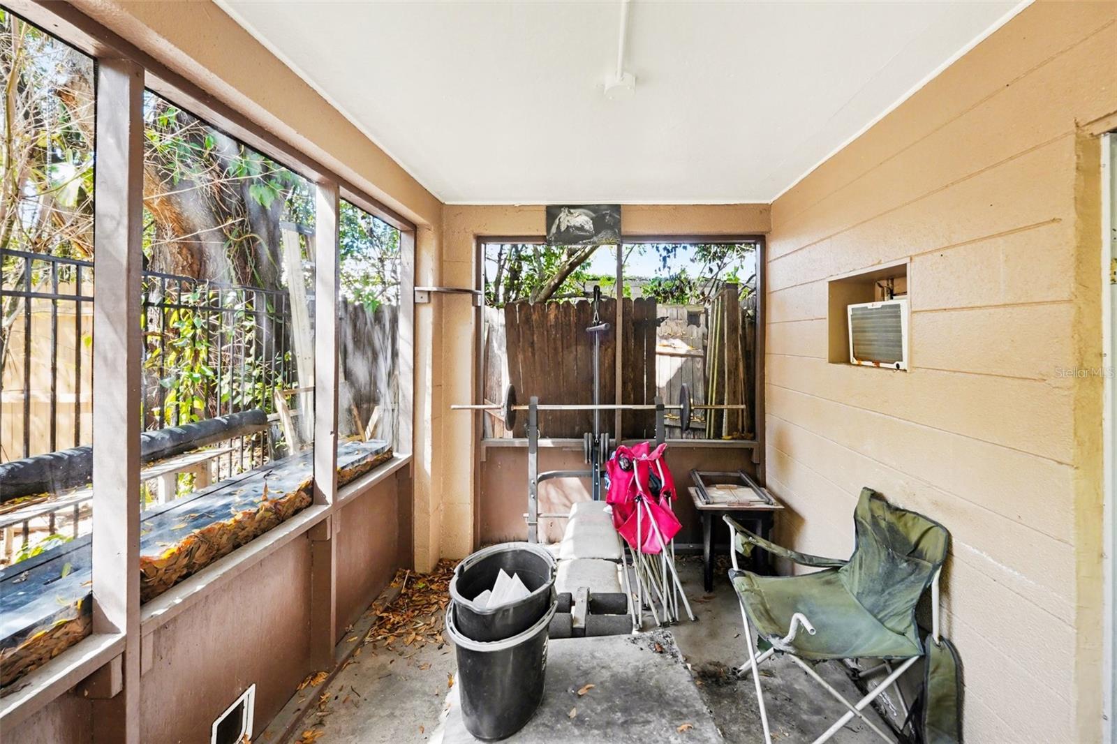 Image 23 of 28 For 1228 15th Street N