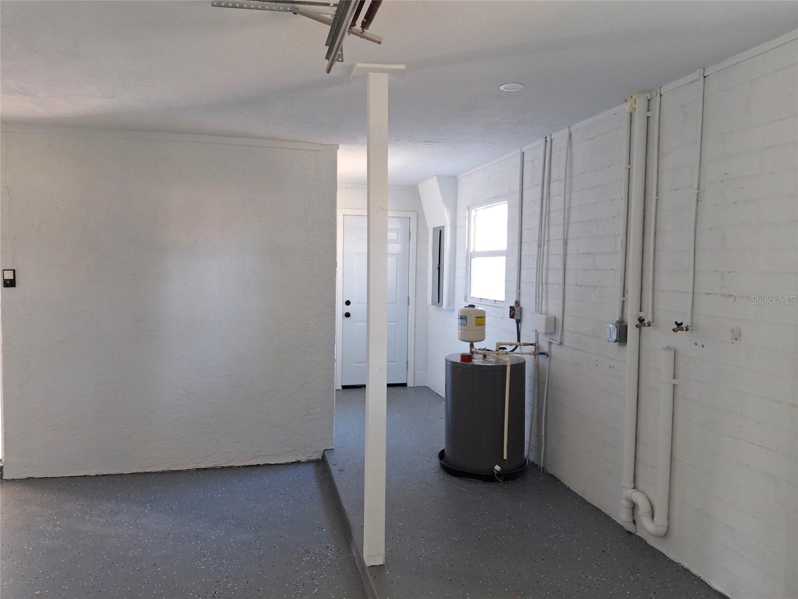 Image 13 of 22 For 2028 Sabal Palm Drive