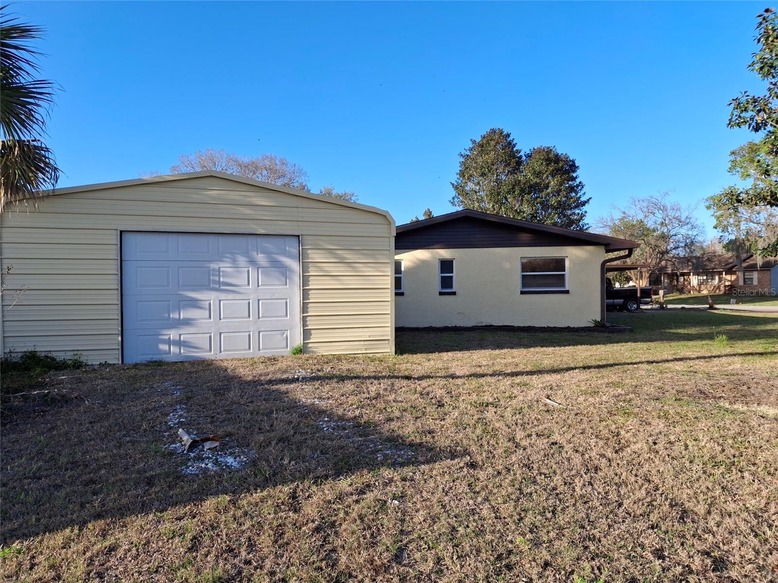 Image 18 of 22 For 2028 Sabal Palm Drive