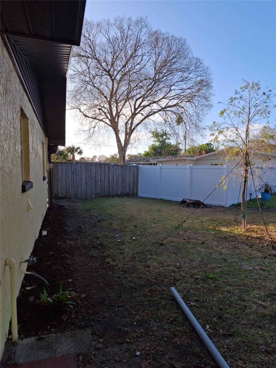 Image 21 of 22 For 2028 Sabal Palm Drive