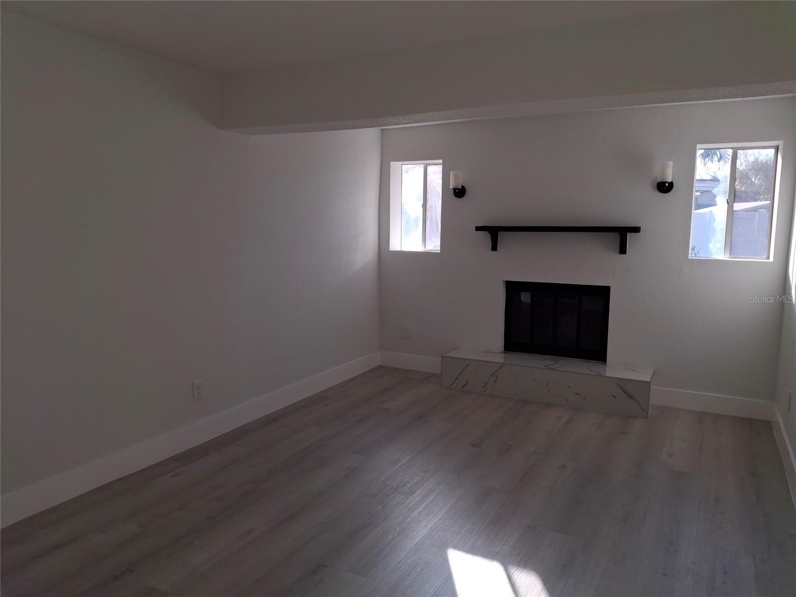 Image 6 of 22 For 2028 Sabal Palm Drive