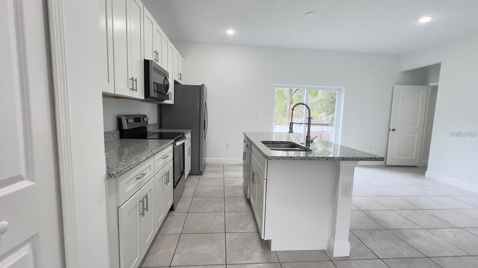 Image 17 of 26 For 799 Country Club Boulevard