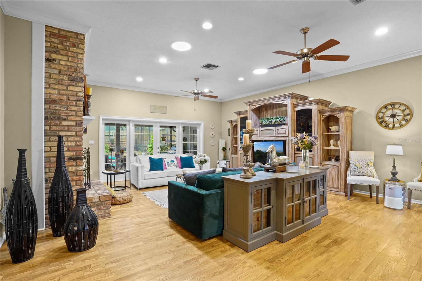 Image 11 of 57 For 214 Thistlewood Circle