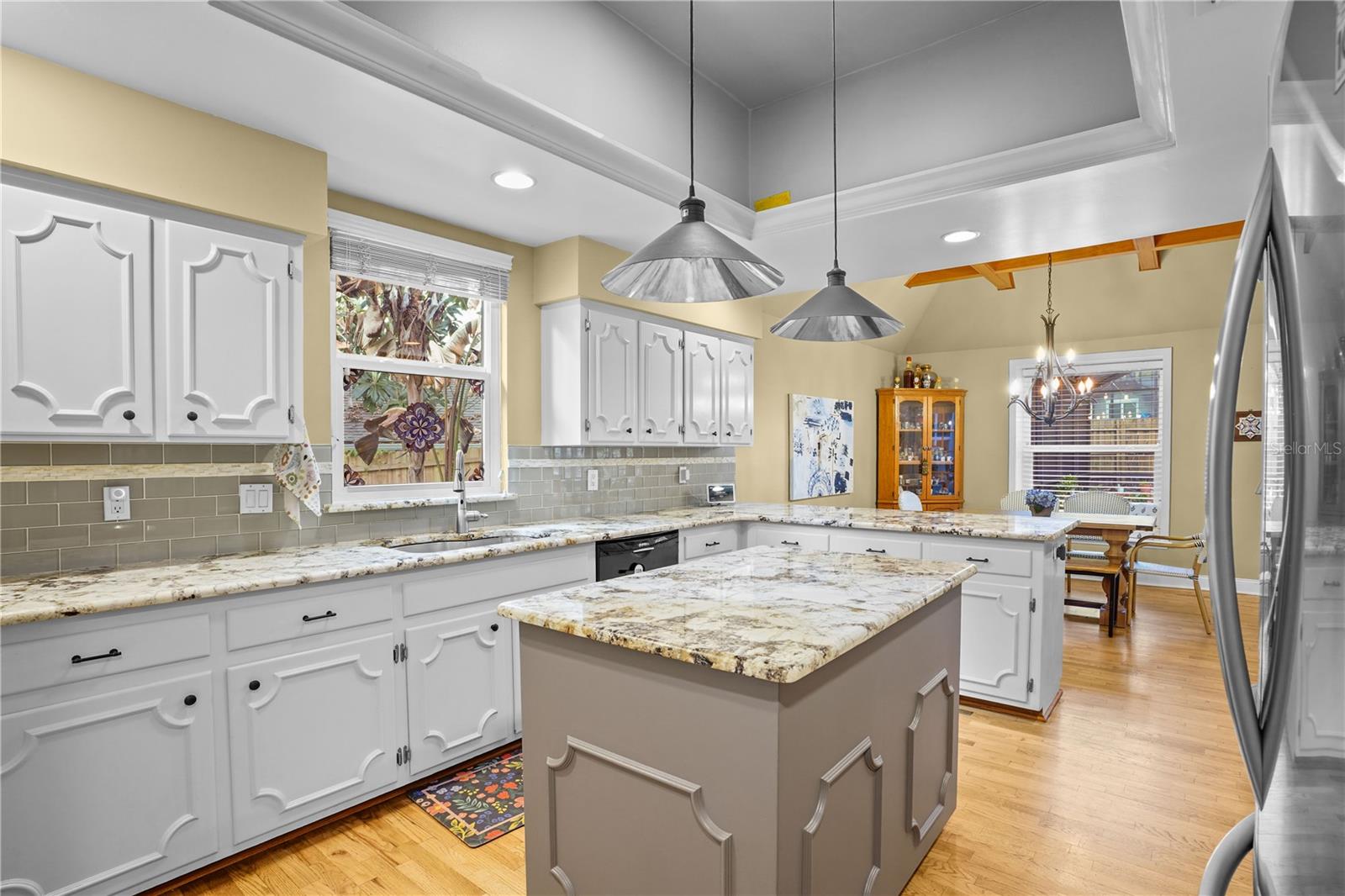 Image 16 of 57 For 214 Thistlewood Circle