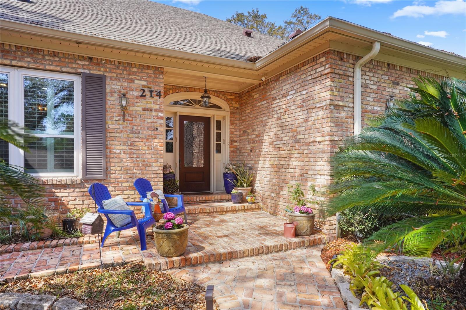 Image 4 of 57 For 214 Thistlewood Circle