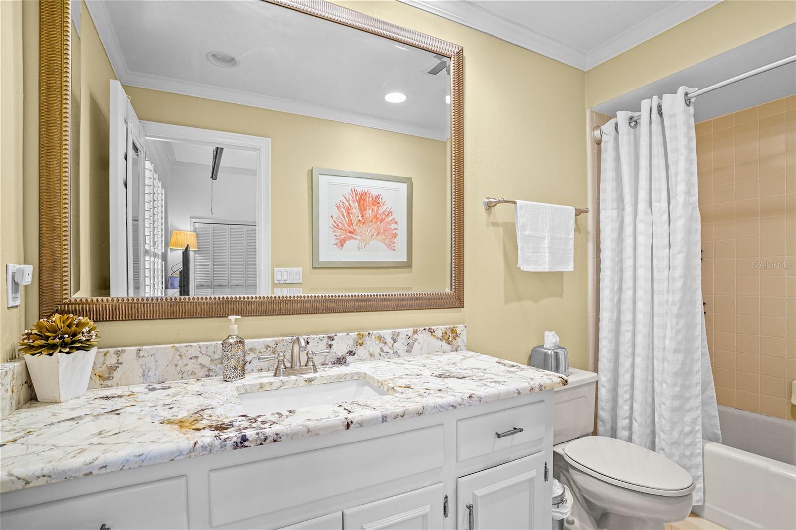 Image 40 of 57 For 214 Thistlewood Circle