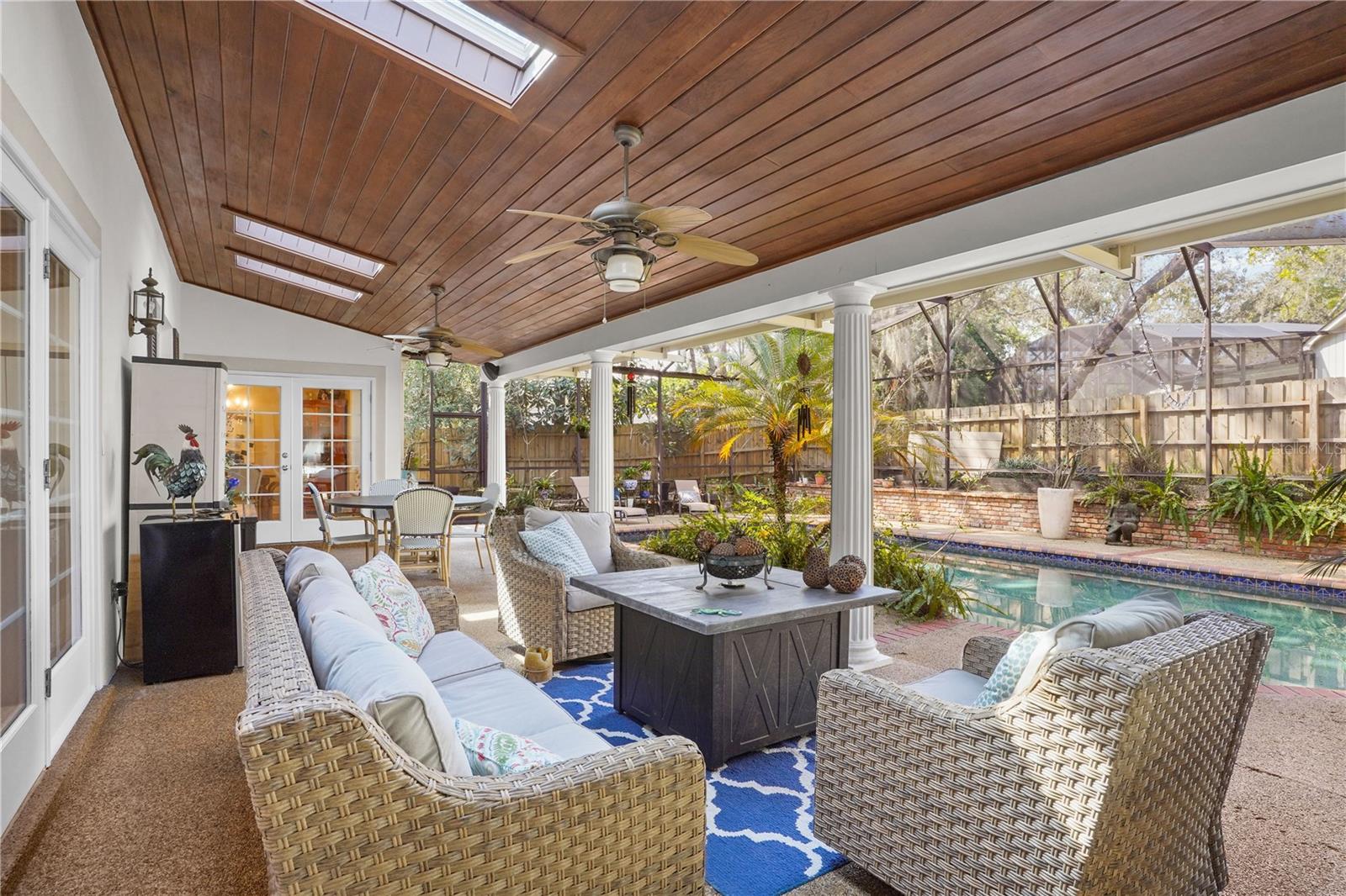 Image 42 of 57 For 214 Thistlewood Circle