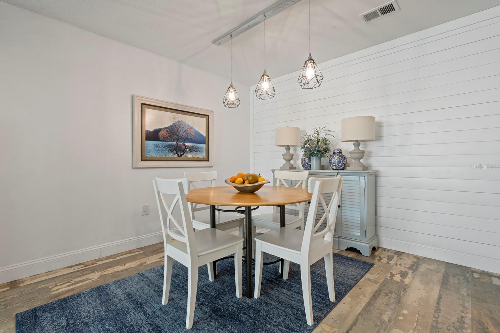 Image 7 of 22 For 202 Esplanade Way E 104