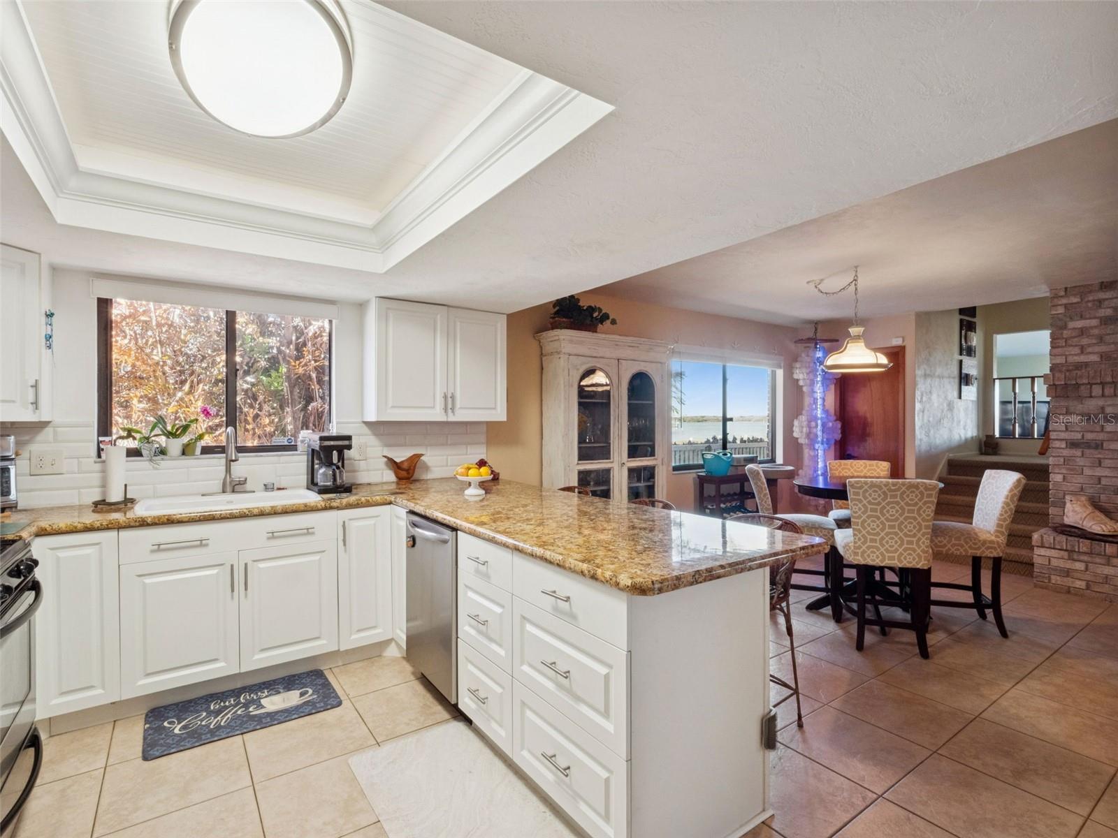 Image 30 of 41 For 1703 Riverside Drive