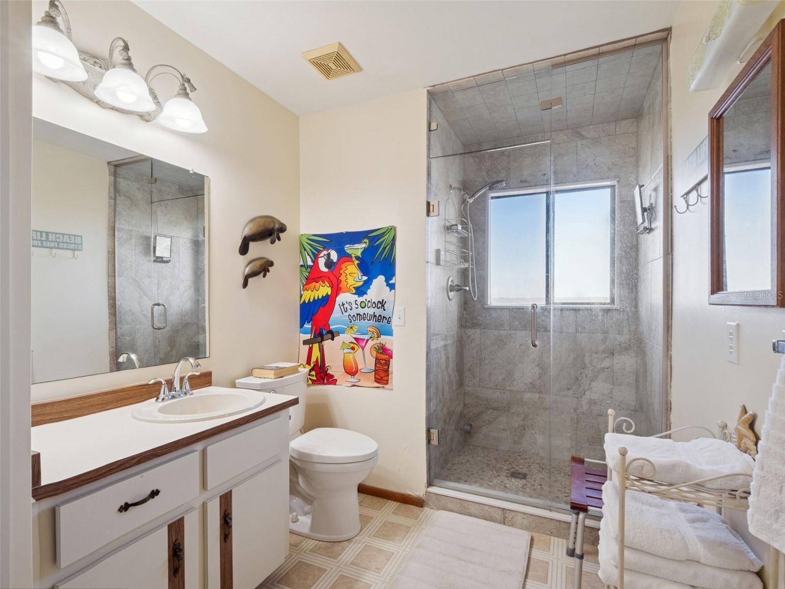 Image 35 of 41 For 1703 Riverside Drive