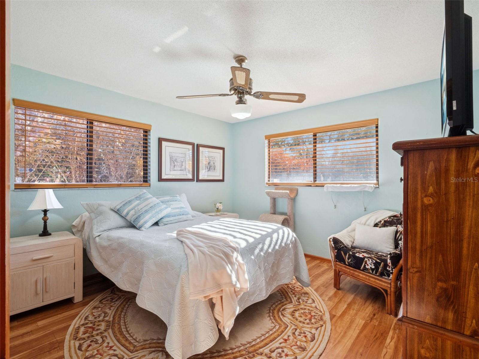 Image 36 of 41 For 1703 Riverside Drive