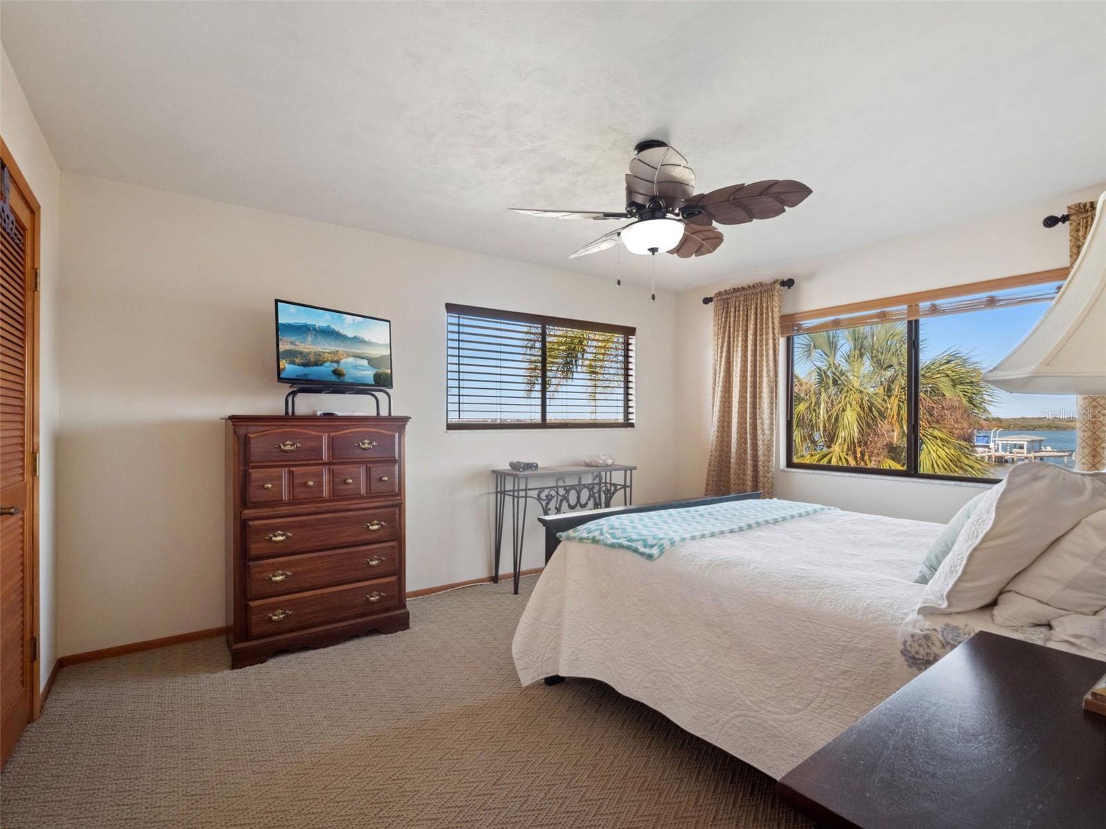 Image 37 of 41 For 1703 Riverside Drive