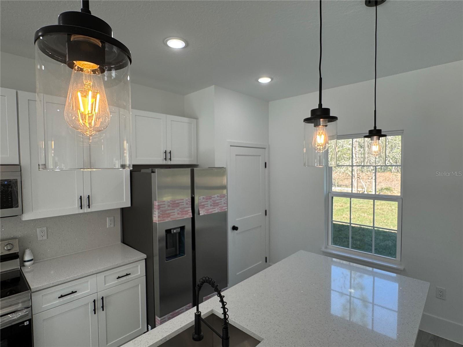 Image 19 of 34 For 9495 Sandree Drive