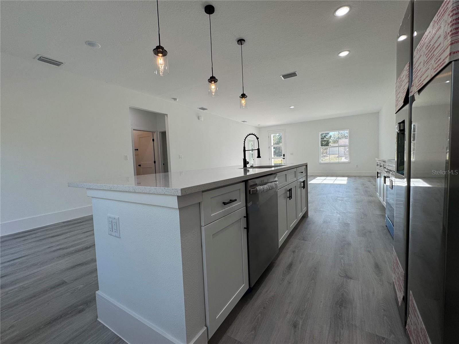 Image 23 of 34 For 9495 Sandree Drive