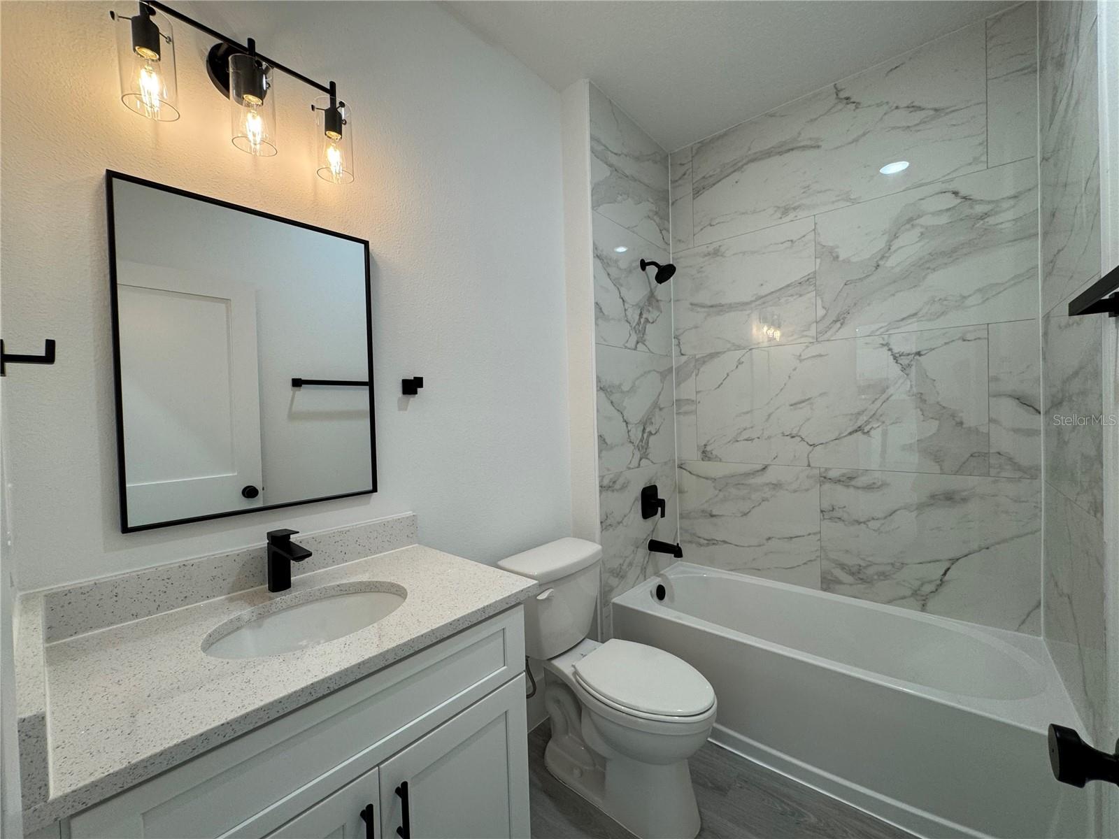 Image 28 of 34 For 9495 Sandree Drive