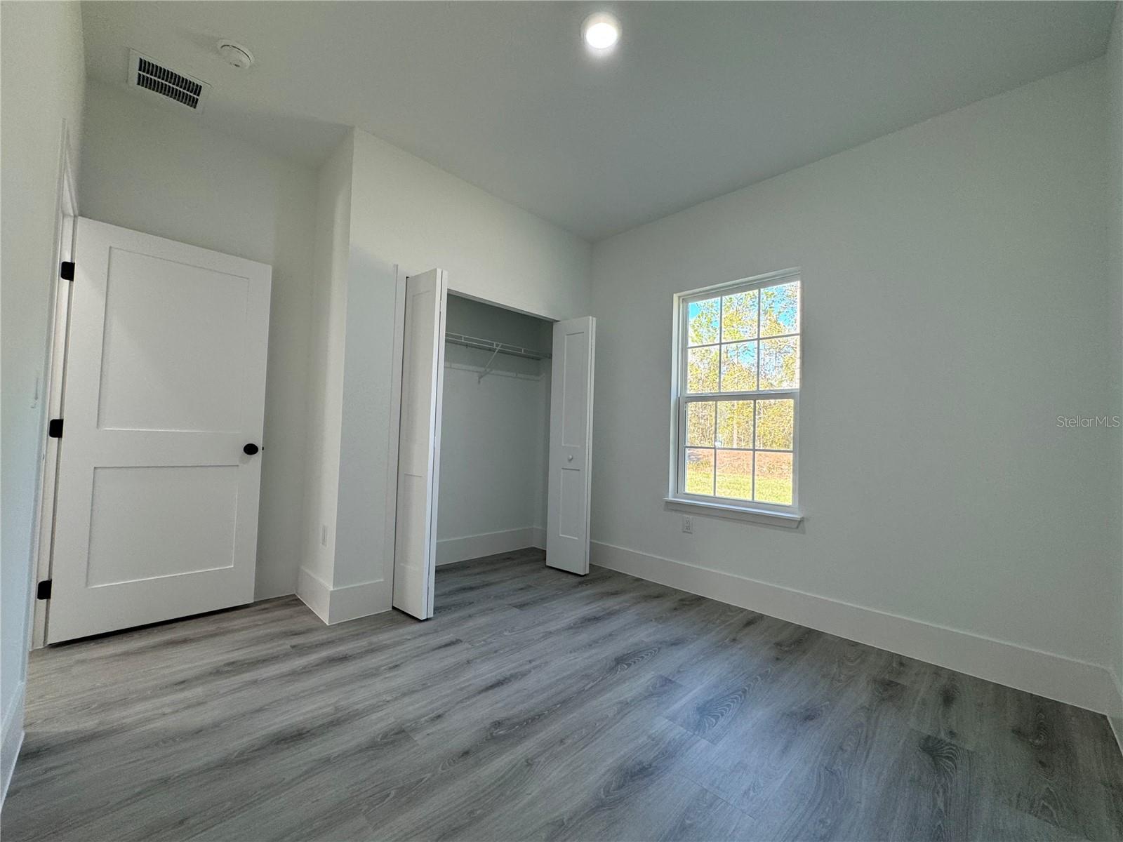 Image 30 of 34 For 9495 Sandree Drive