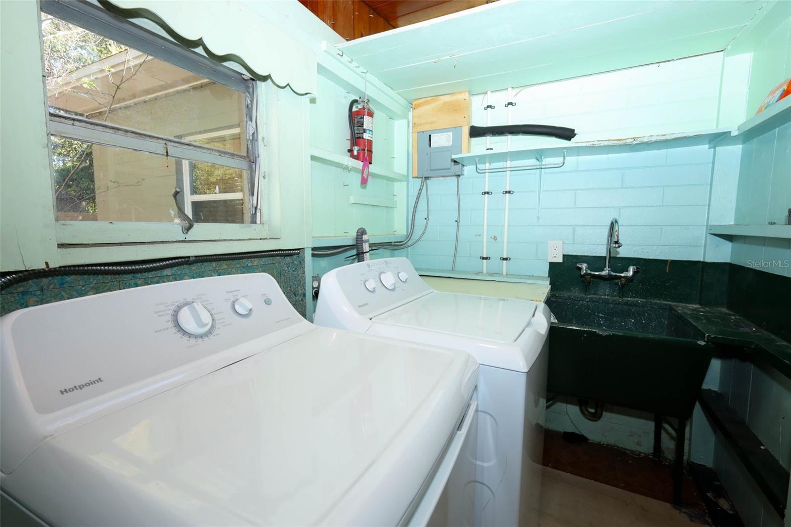 Image 16 of 37 For 2609 Homer Circle