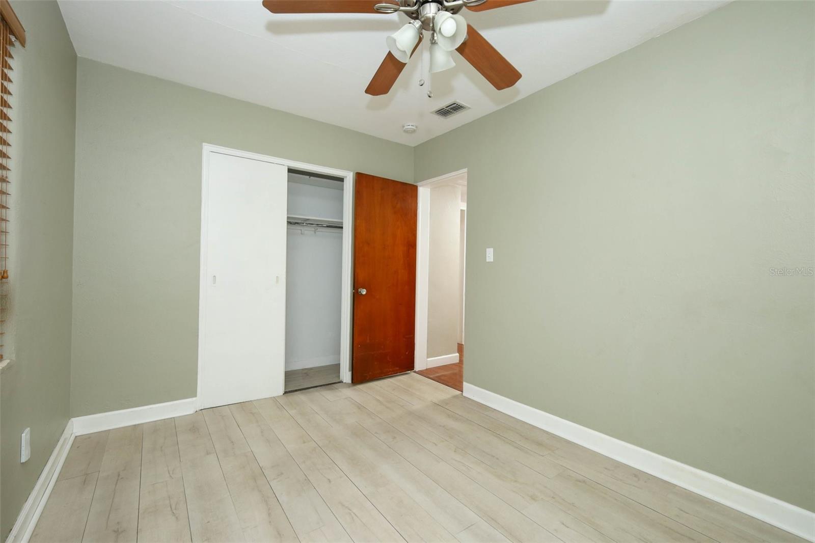 Image 27 of 37 For 2609 Homer Circle