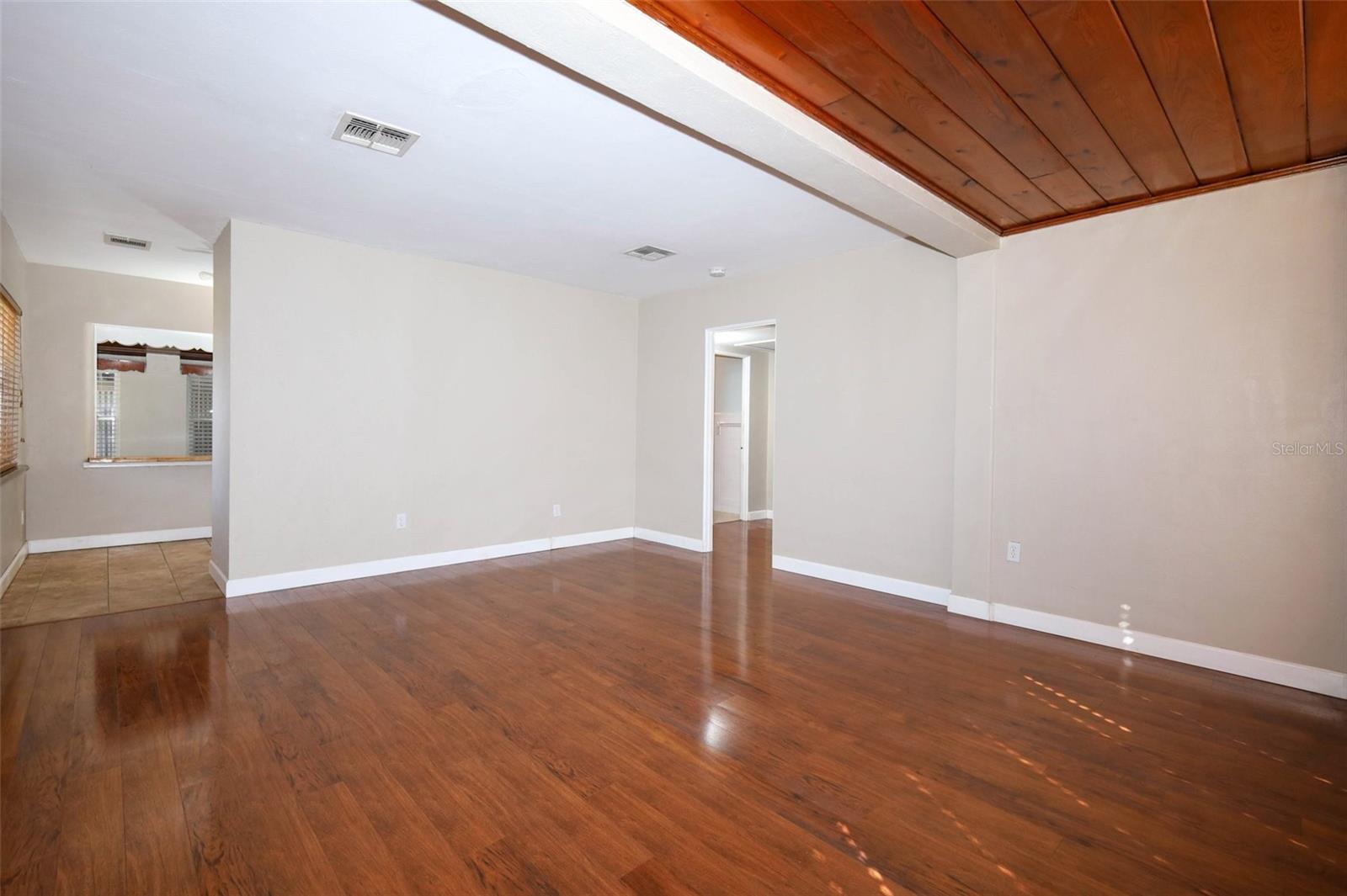 Image 7 of 37 For 2609 Homer Circle