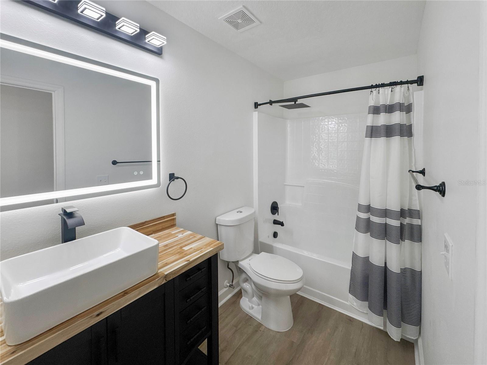 Image 22 of 33 For 2109 Aitkin Loop