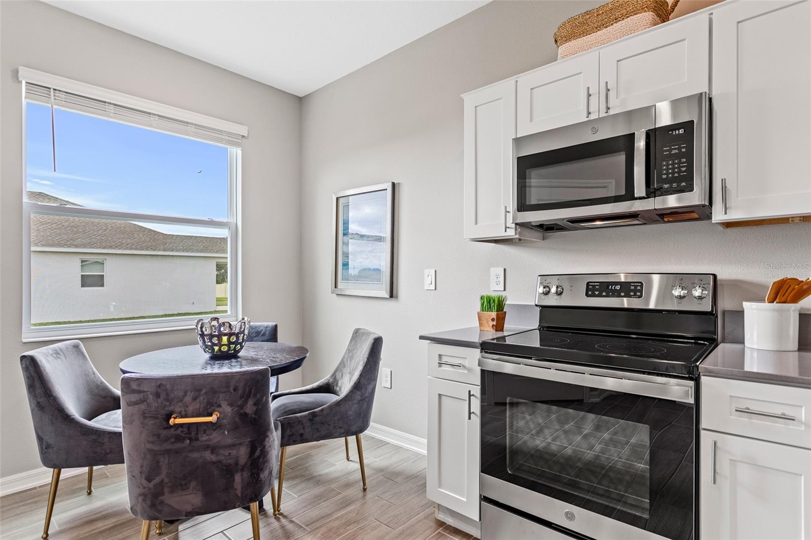 Image 3 of 29 For 5601 Nina Way