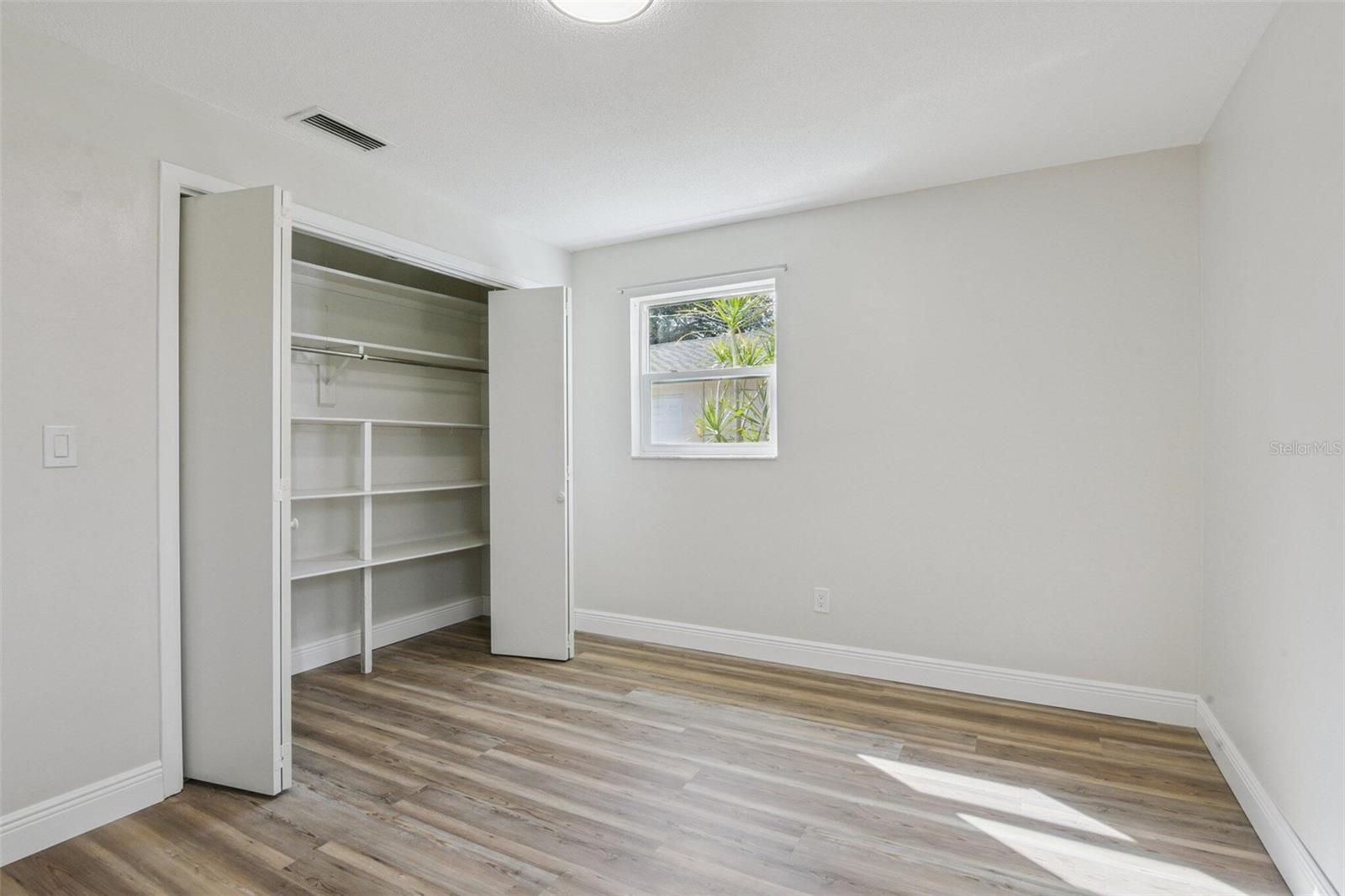 Image 21 of 25 For 1380 Williams Court