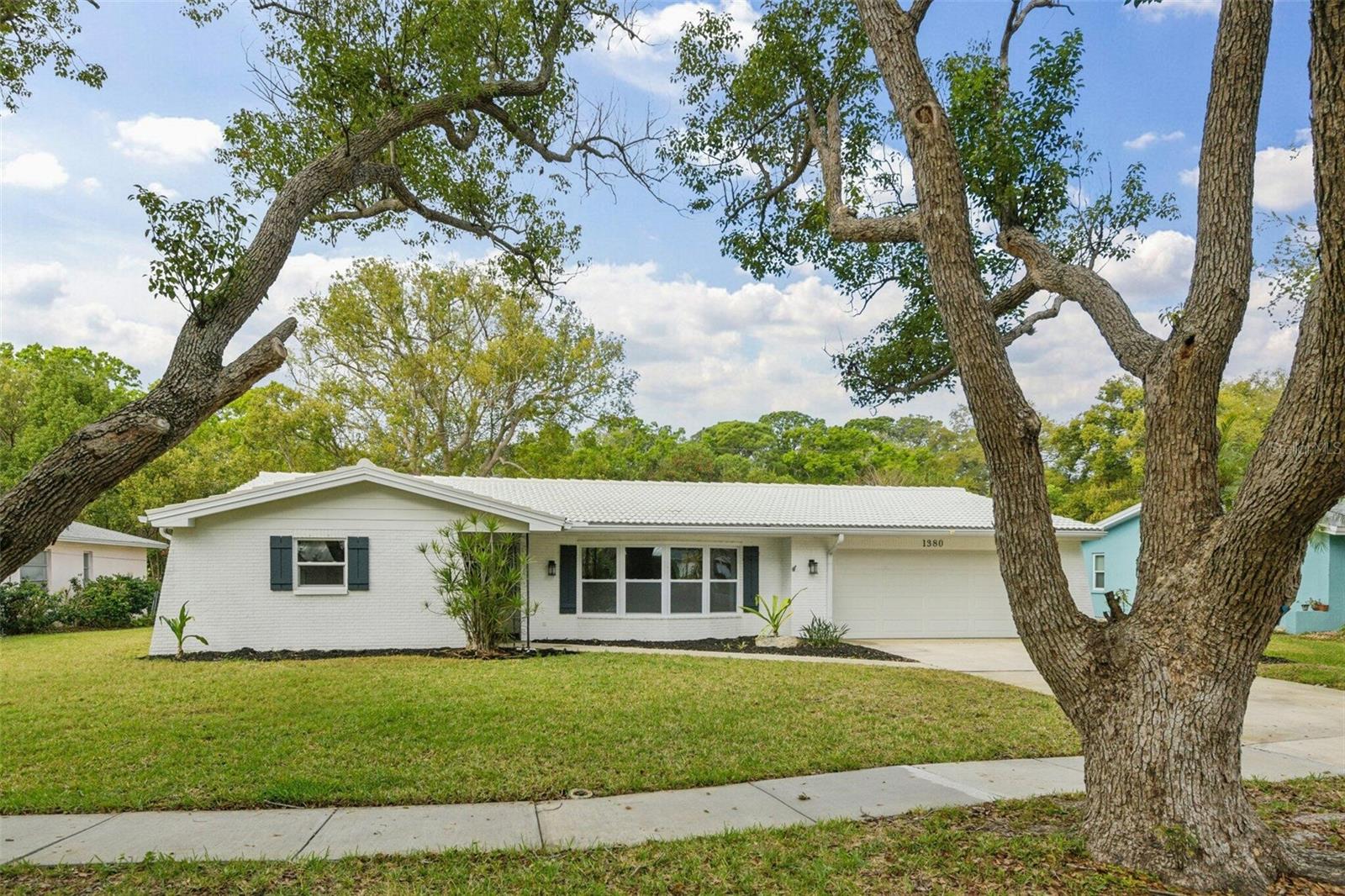 Image 5 of 25 For 1380 Williams Court