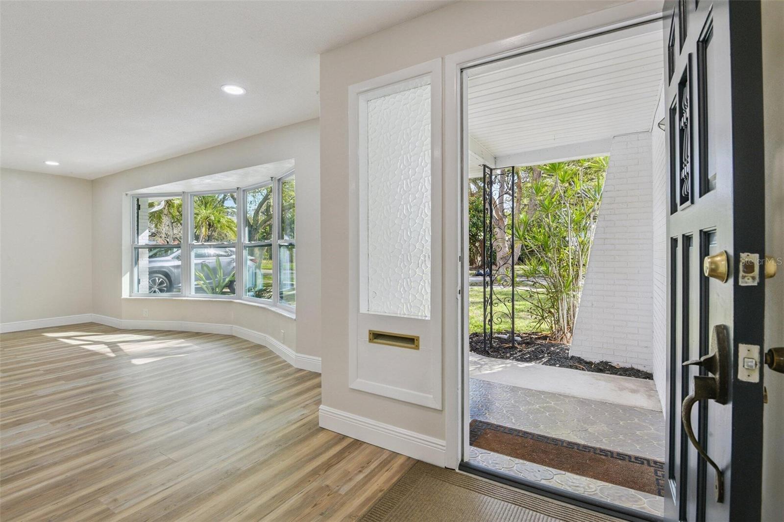 Image 6 of 25 For 1380 Williams Court