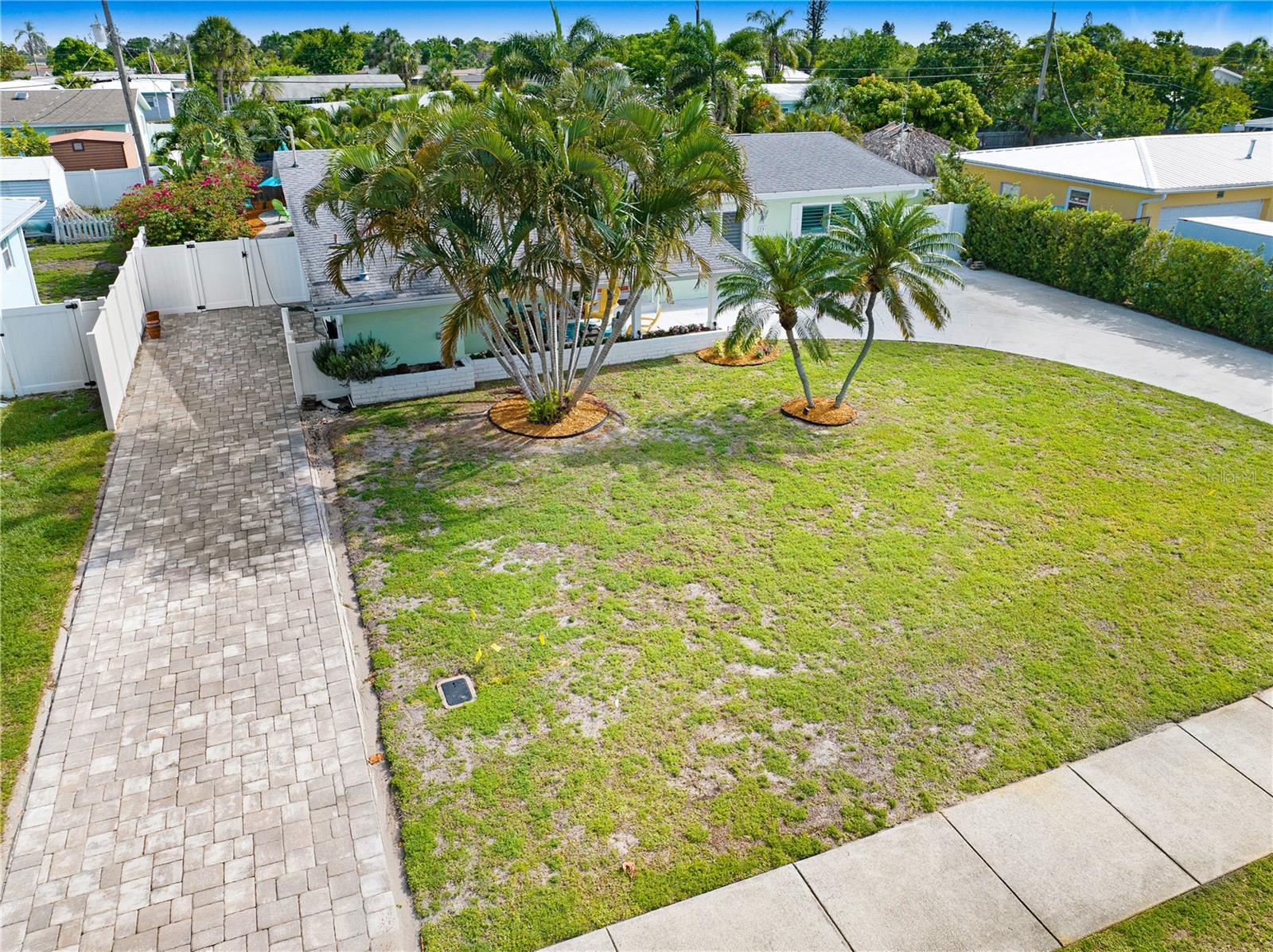 Image 25 of 83 For 231 Ocean Boulevard