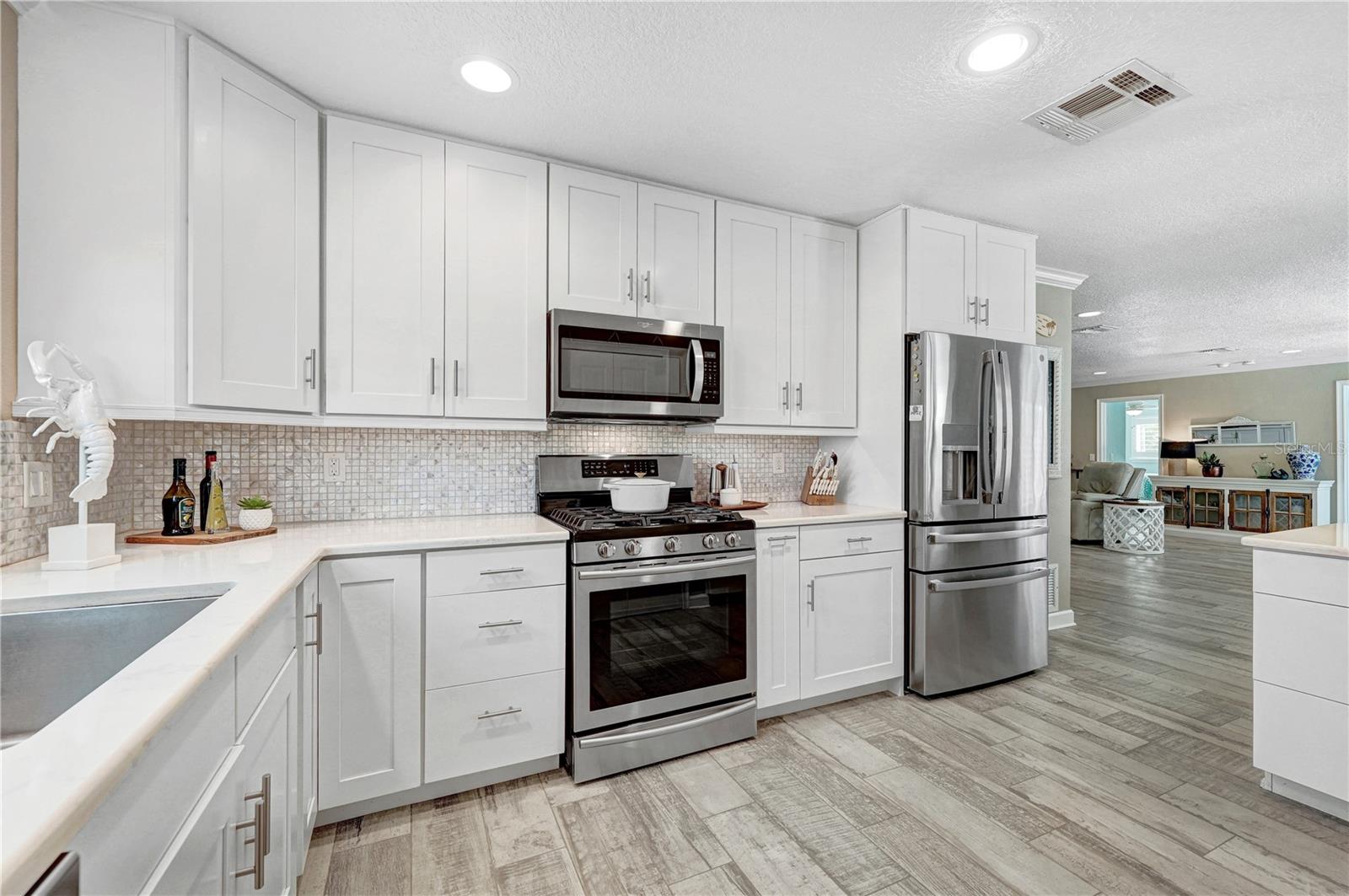 Image 46 of 83 For 231 Ocean Boulevard