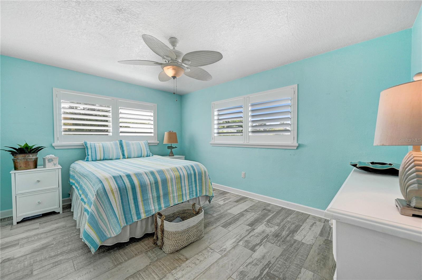 Image 52 of 83 For 231 Ocean Boulevard