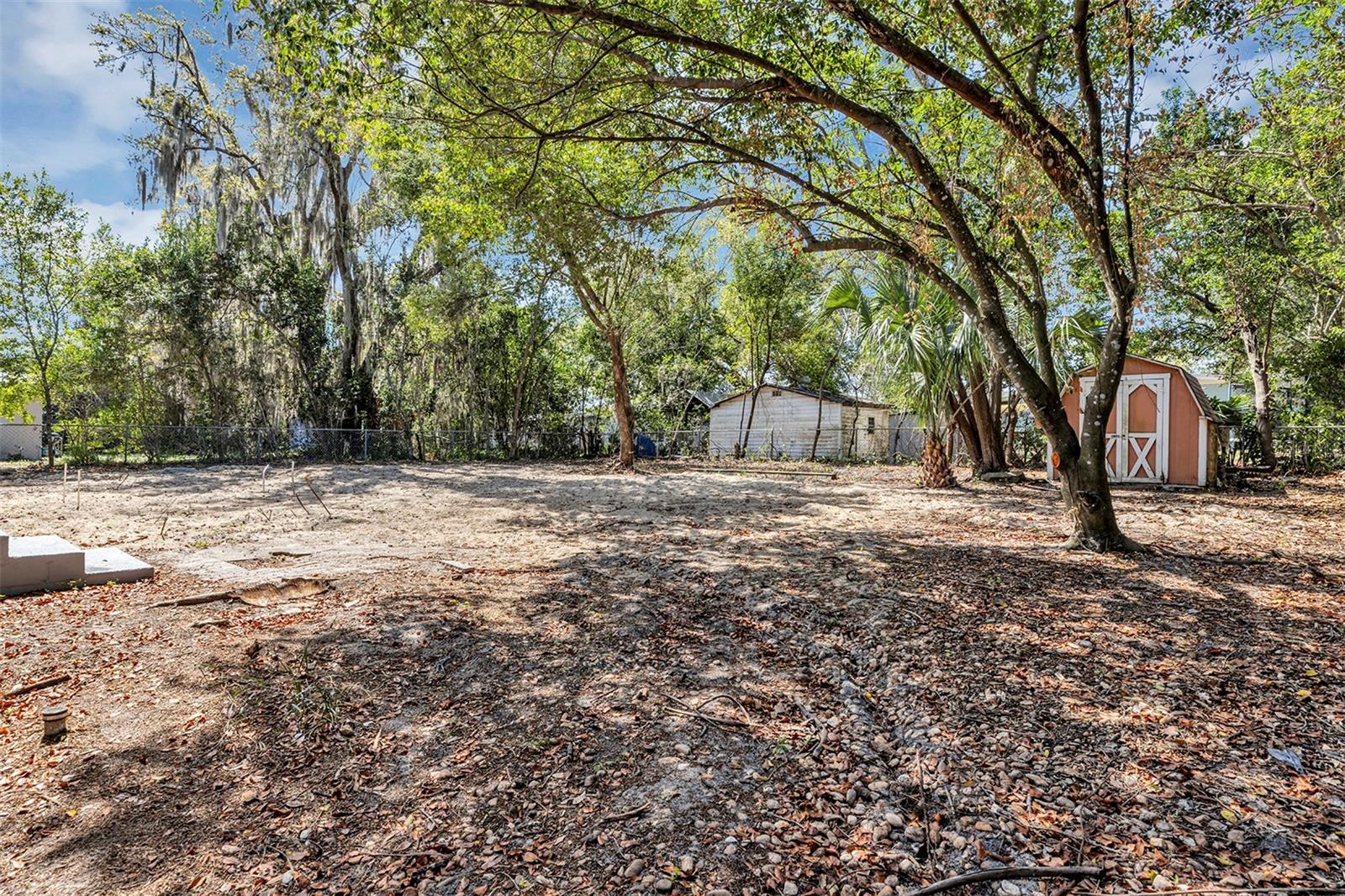 Image 35 of 38 For 14 Sunshine Boulevard