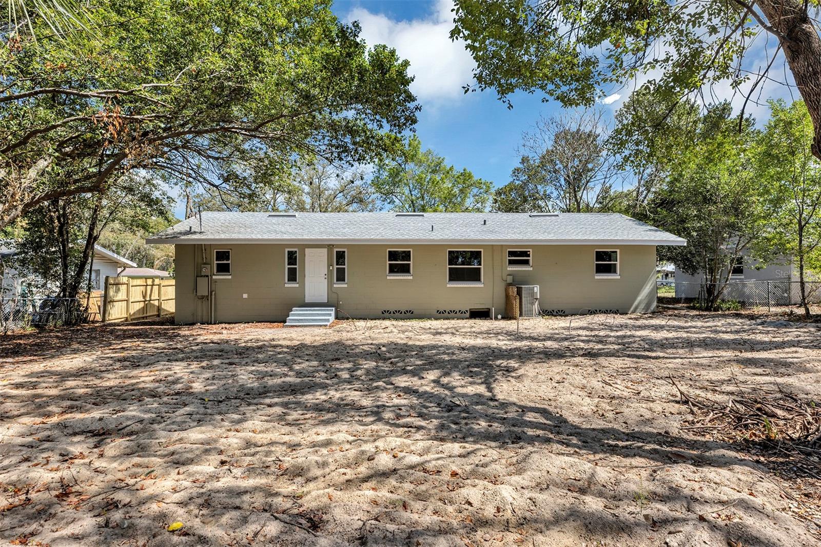 Image 37 of 38 For 14 Sunshine Boulevard