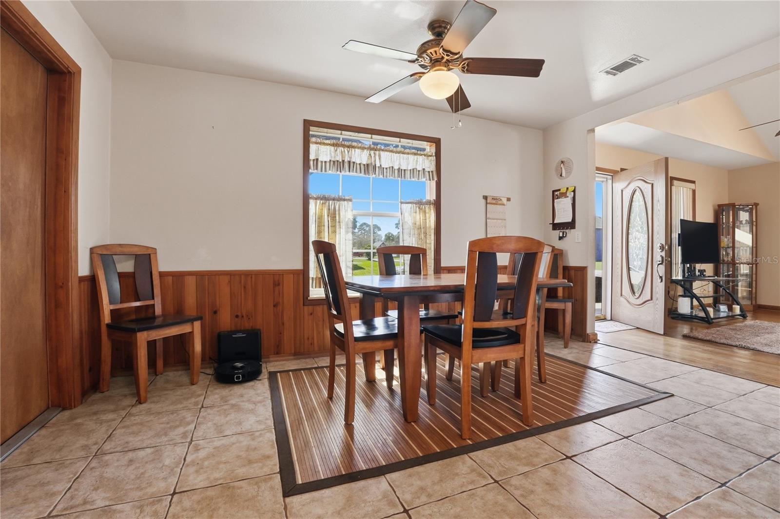 Image 7 of 25 For 3131 Juniper Drive